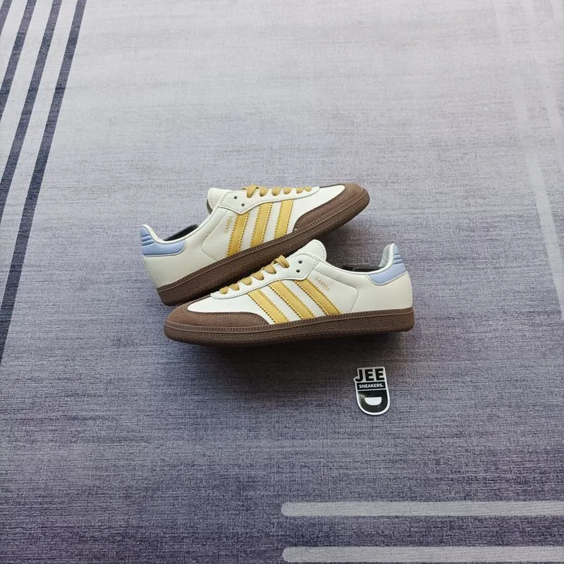 Adidas Casual Sneakers Wanita brown cream photo 1