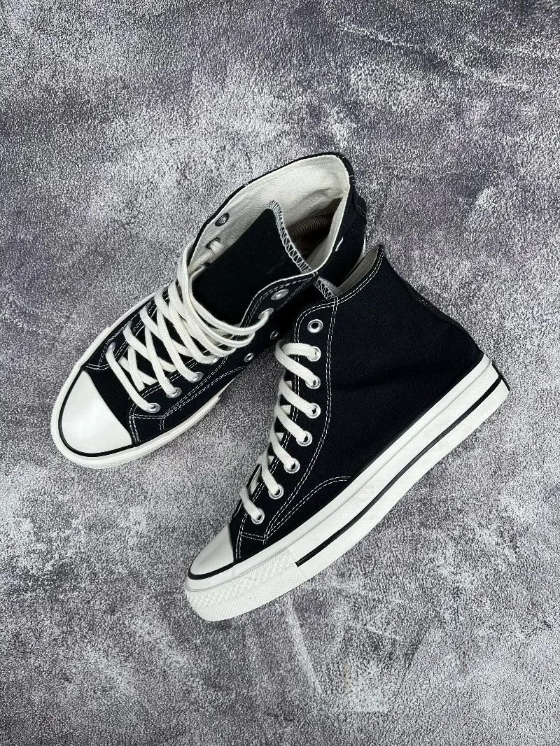 Converse Streetwear Sneakers Pria white black photo 1