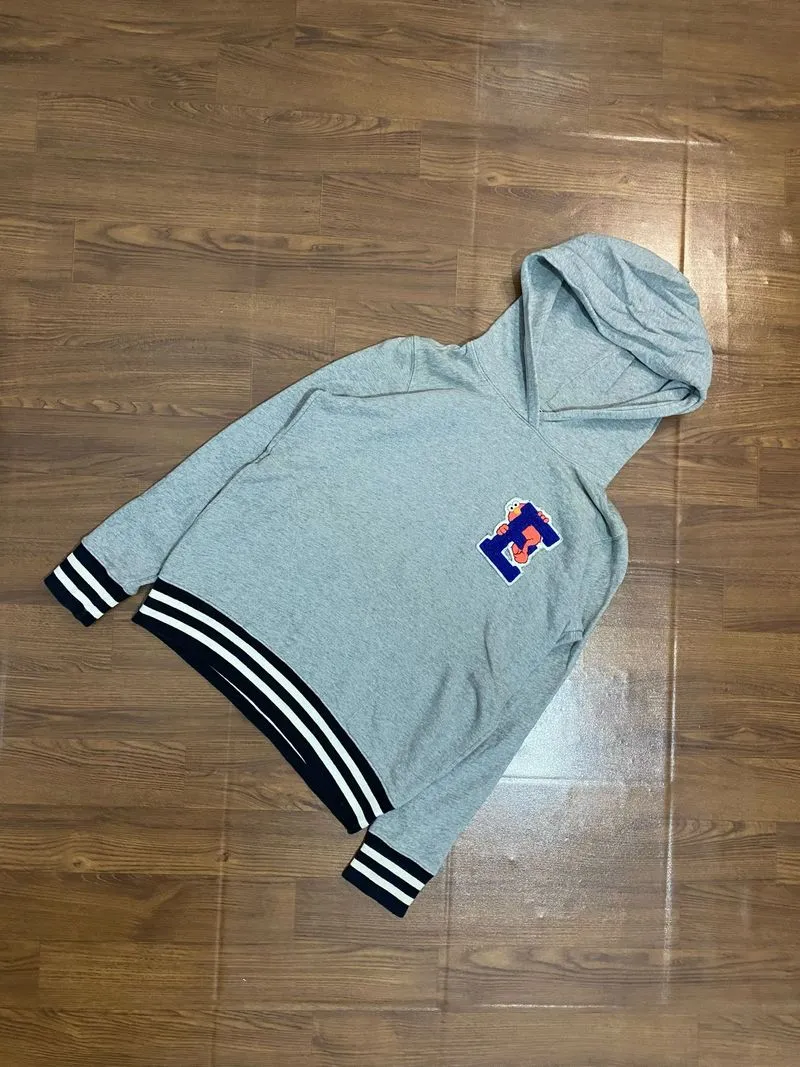 Uniqlo Vintage Casual Hoody Wanita gray photo 1