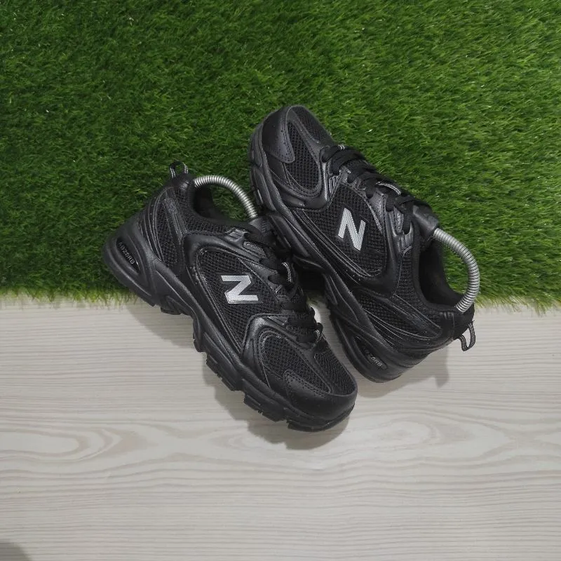 Nike Casual Sneakers Pria black photo 1