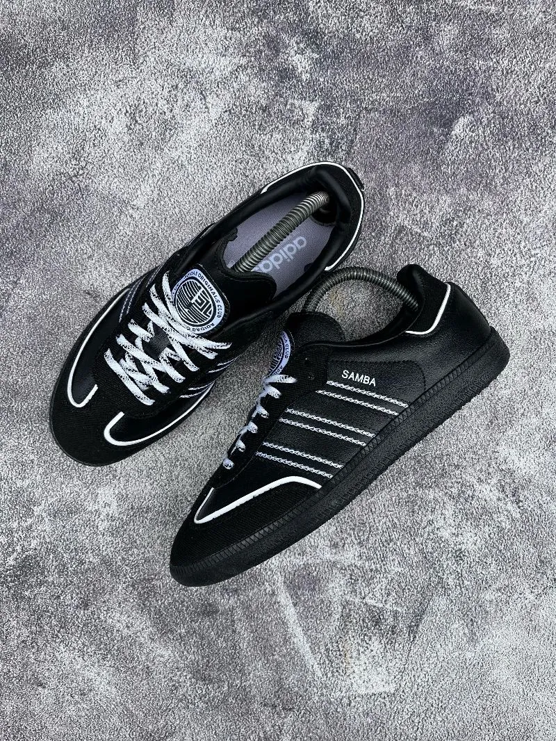 Adidas Casual Sneakers Pria white black photo 1