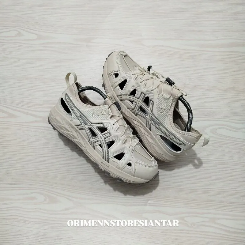 Asics Sportswear Sneakers Pria cream photo 1
