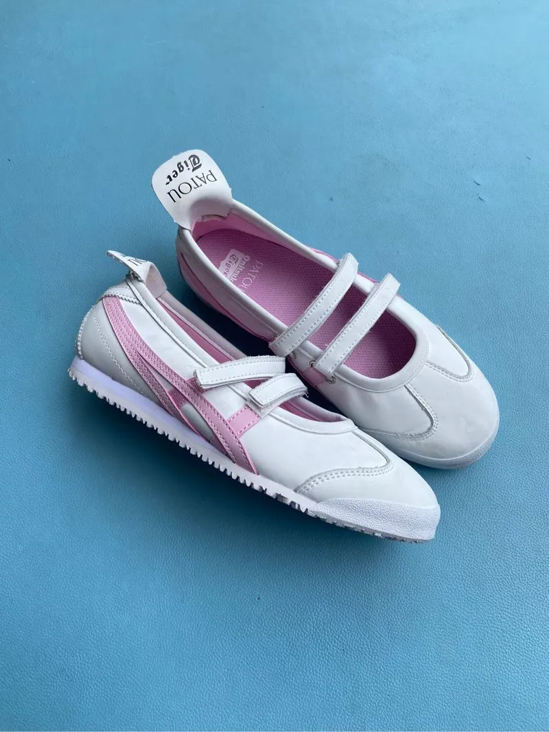 Onitsuka Tiger Casual Sneakers Wanita white pink photo 1