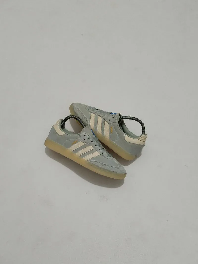 Adidas Casual Sneakers Wanita gray photo 1