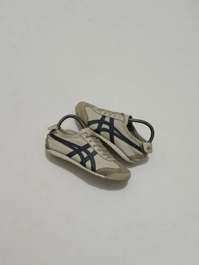 Onitsuka Tiger Casual Sneakers Pria black cream photo 1