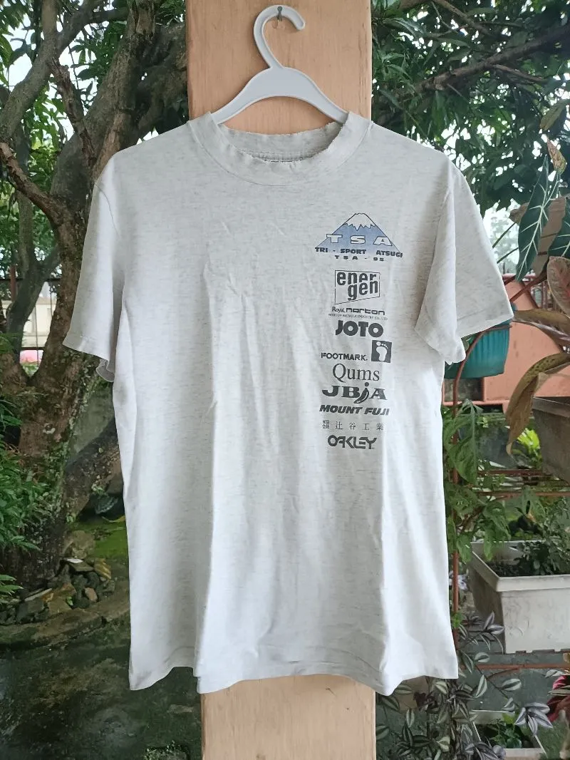 Oakley Vintage T-shirt Pria gray photo 1