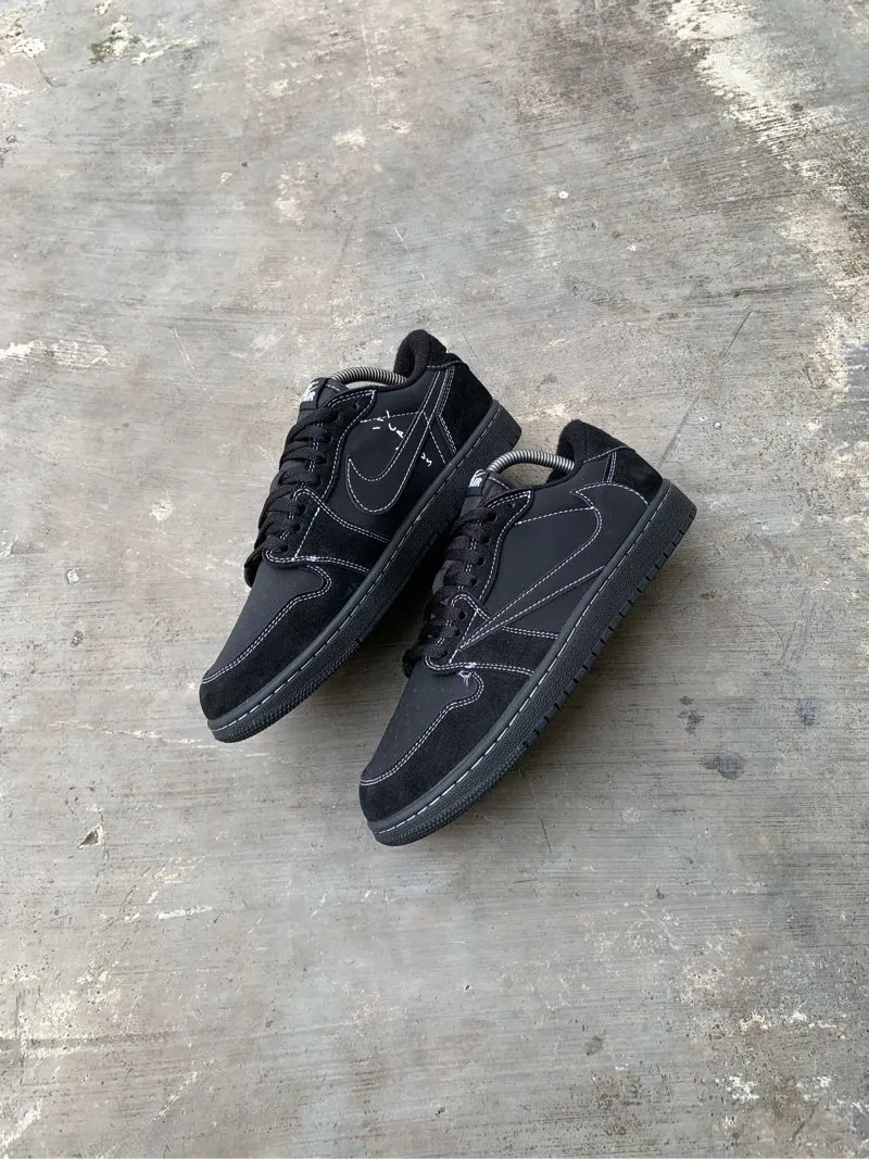 Nike Streetwear Casual Sneakers Pria black photo 1