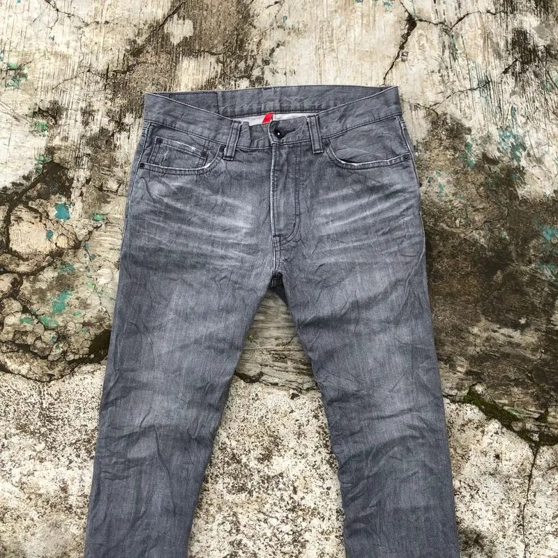 Uniqlo Casual Jeans Pria gray