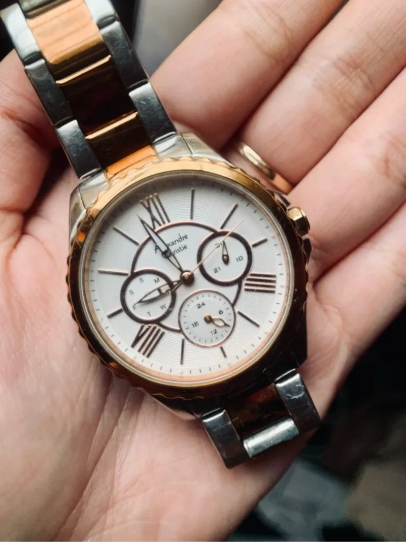 Alexander Christie Luxury Minimalist Wanita gold white photo 1