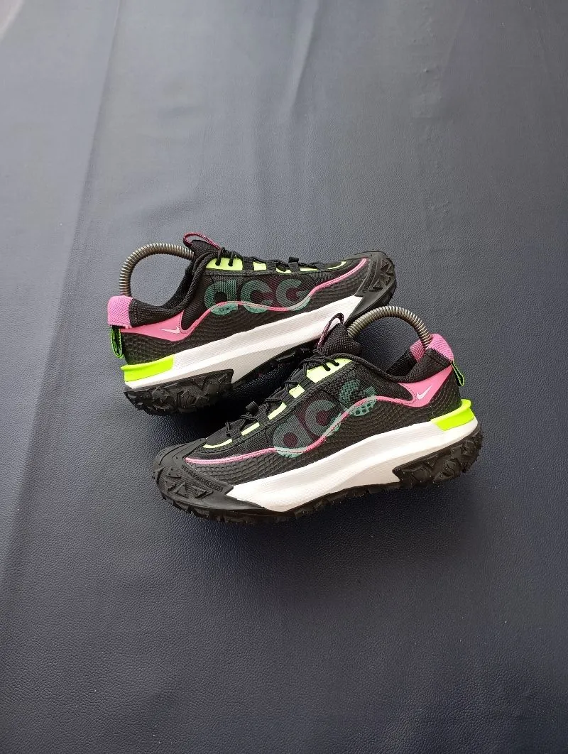 Nike Casual Sneakers Wanita multicolor photo 1