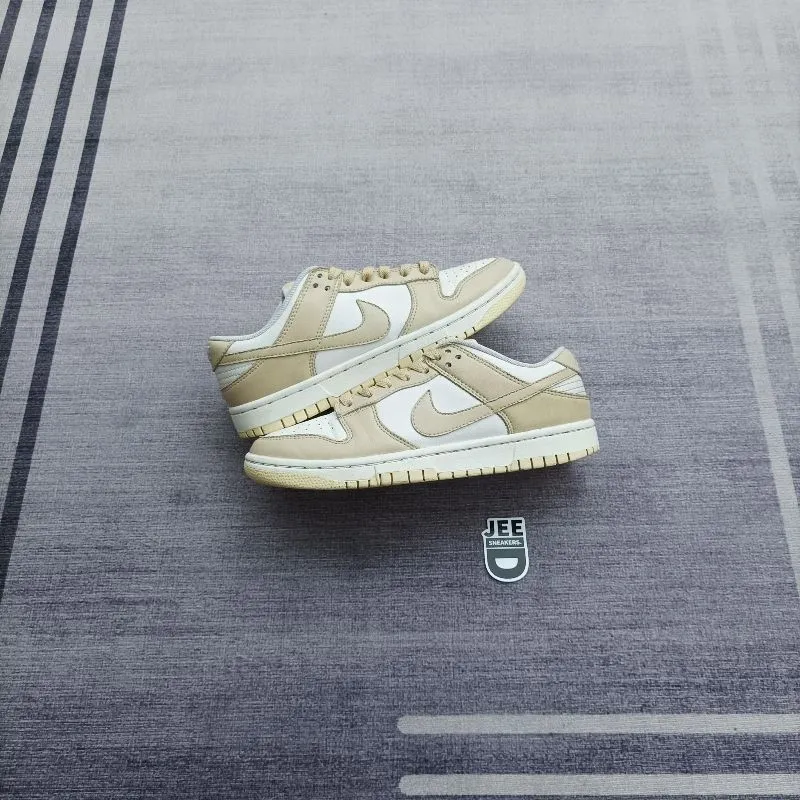 Nike Casual Sneakers Wanita white khaki photo 1
