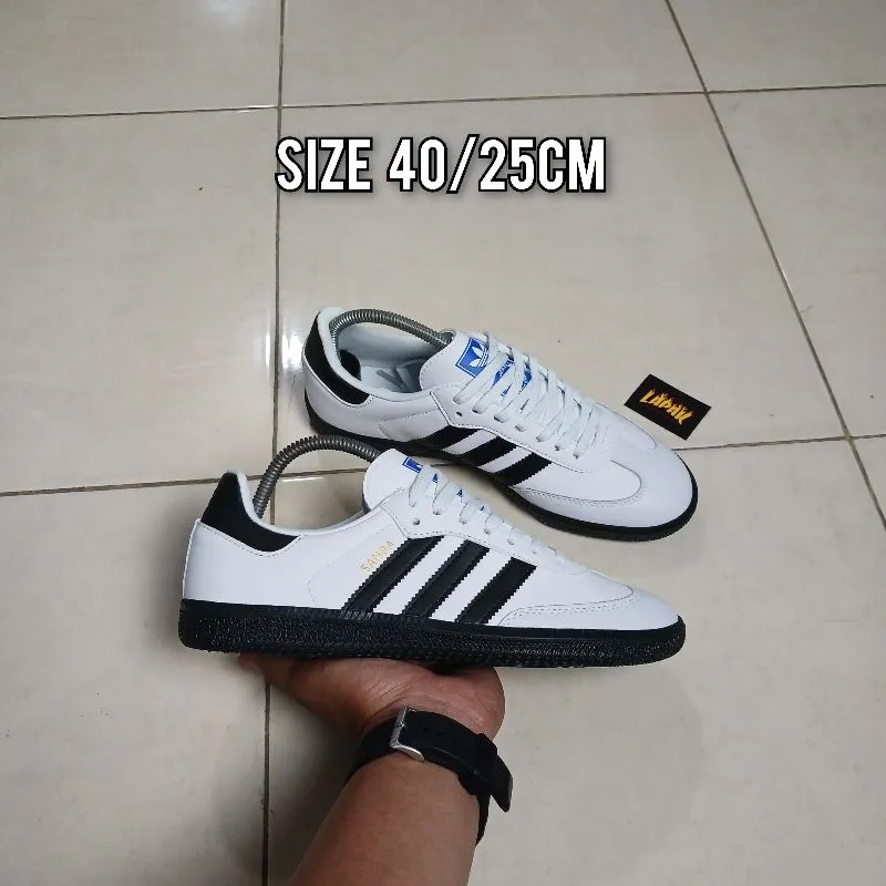 Adidas Casual Sneakers Pria white black photo 1