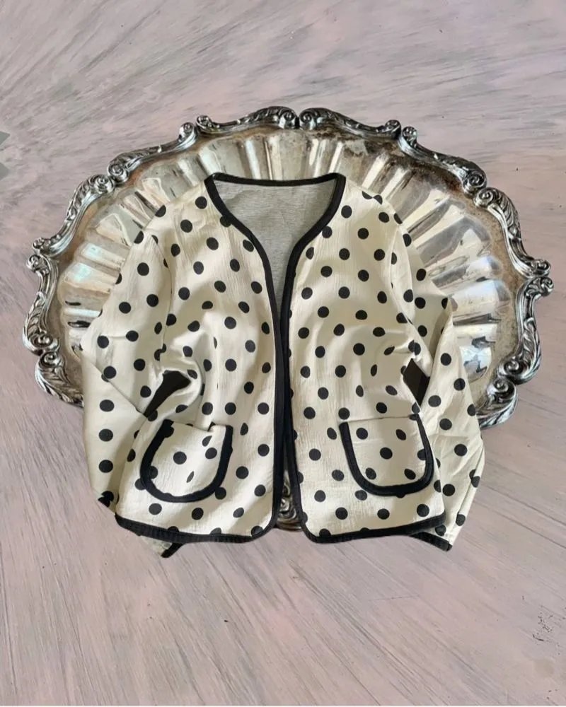 Luxury Minimalist Blazer Wanita white black photo 1
