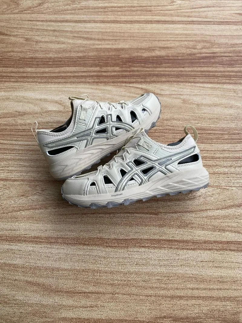 Asics Casual Sneakers Pria white cream photo 1