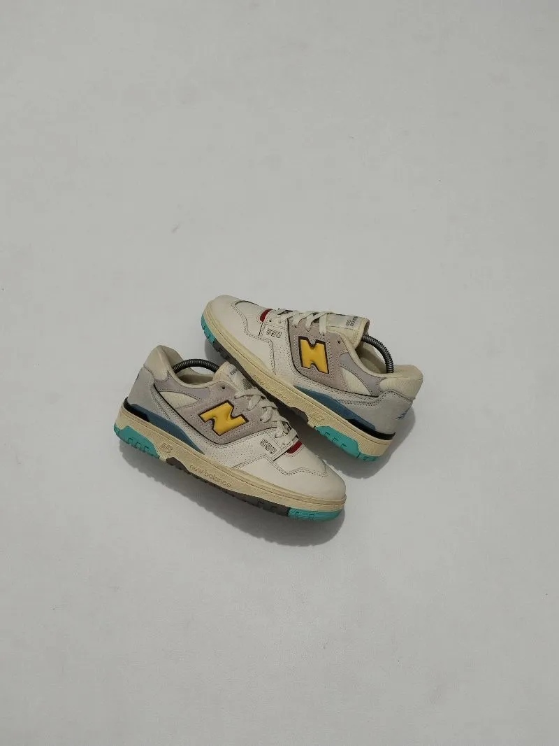 New Balance Casual Sneakers Pria white blue photo 1