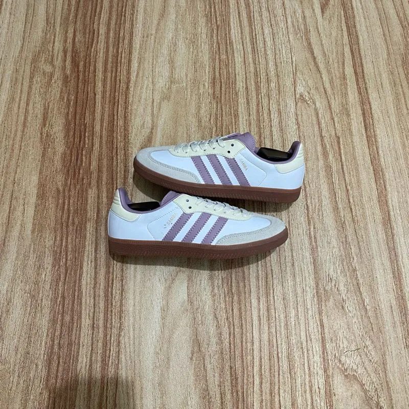 Adidas Casual Sneakers Wanita purple white photo 1