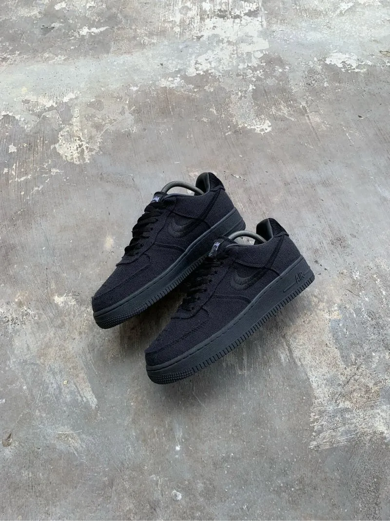 Nike Streetwear Casual Sneakers Pria black photo 1