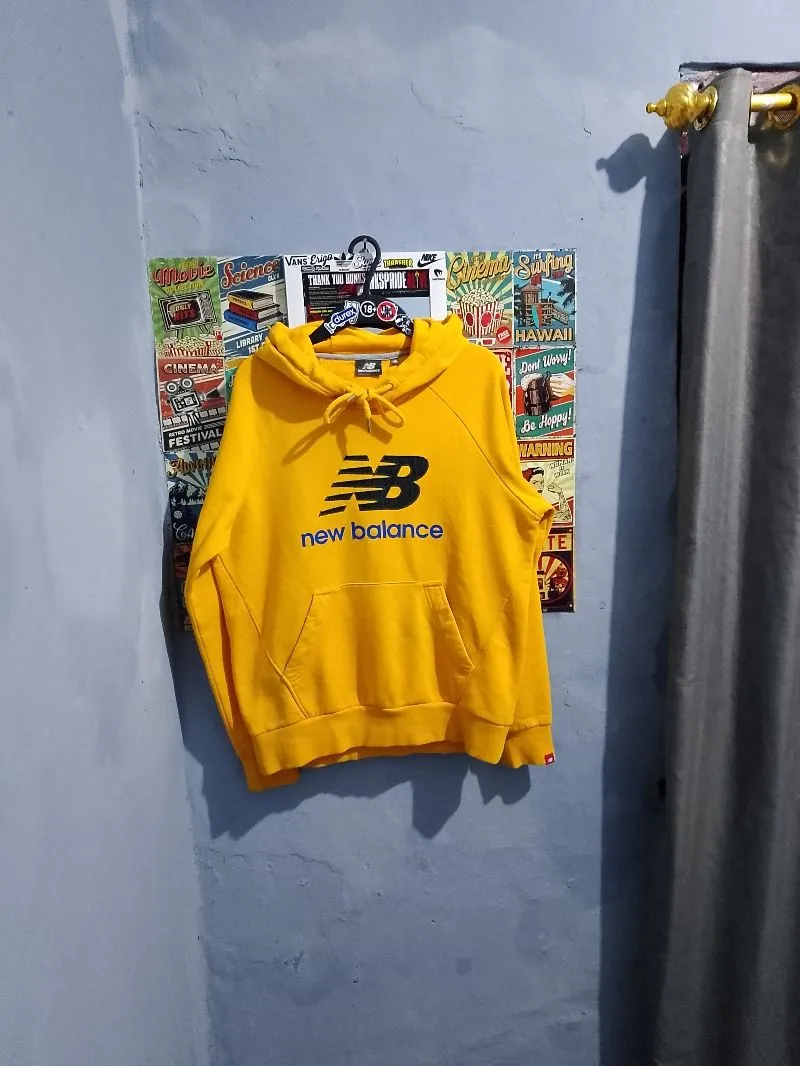 New Balance Vintage Y2K Hoody Pria yellow photo 1