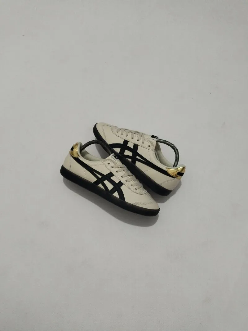 Onitsuka Tiger Casual Sneakers Pria black cream photo 1