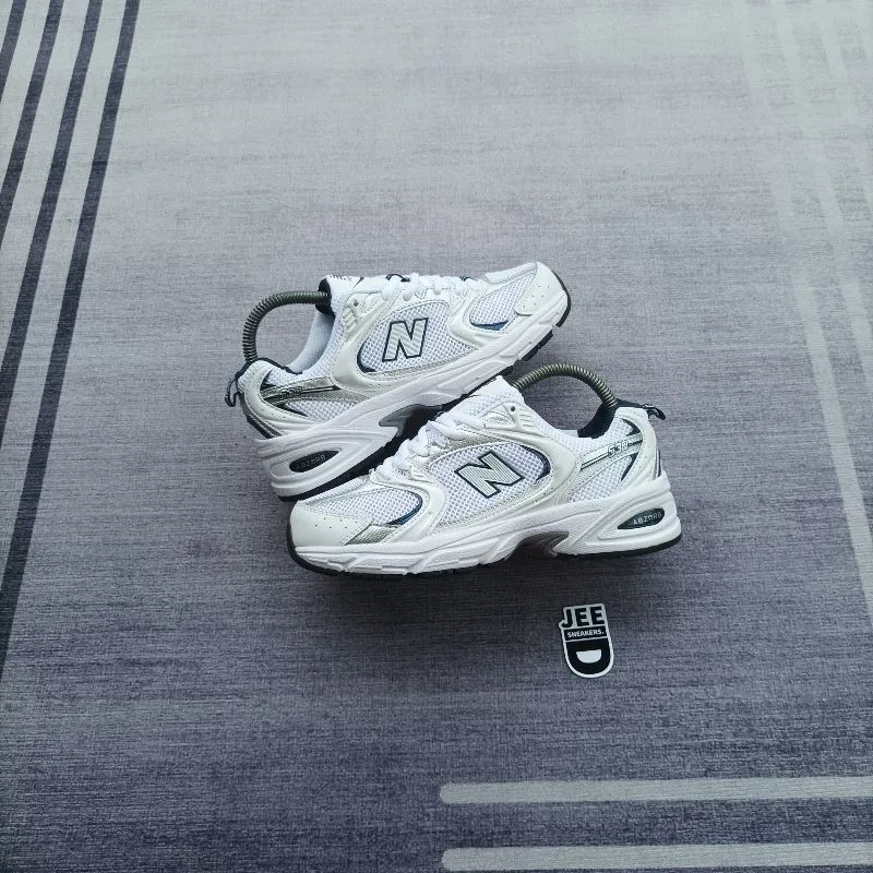 New Balance Casual Sneakers Wanita white navy photo 1