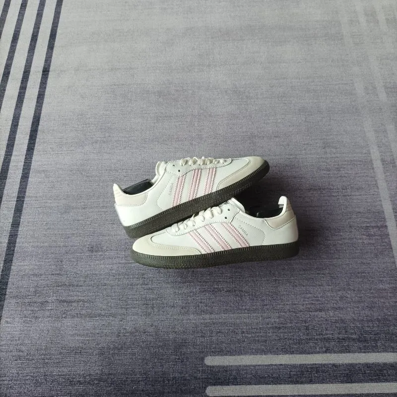 Adidas Casual Sneakers Wanita white pink photo 1