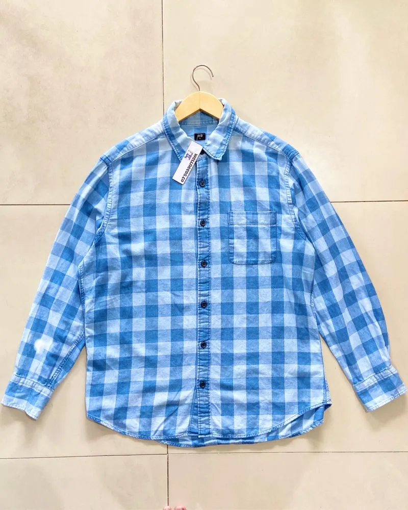 Uniqlo Casual Casual shirt Pria white blue photo 1