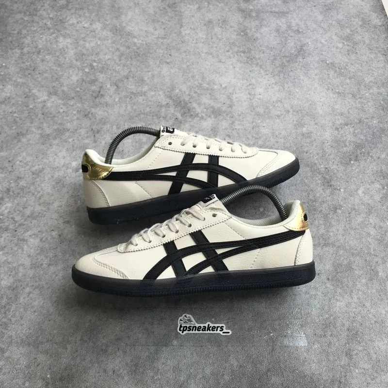 Onitsuka Tiger Casual Sneakers Pria white black photo 1