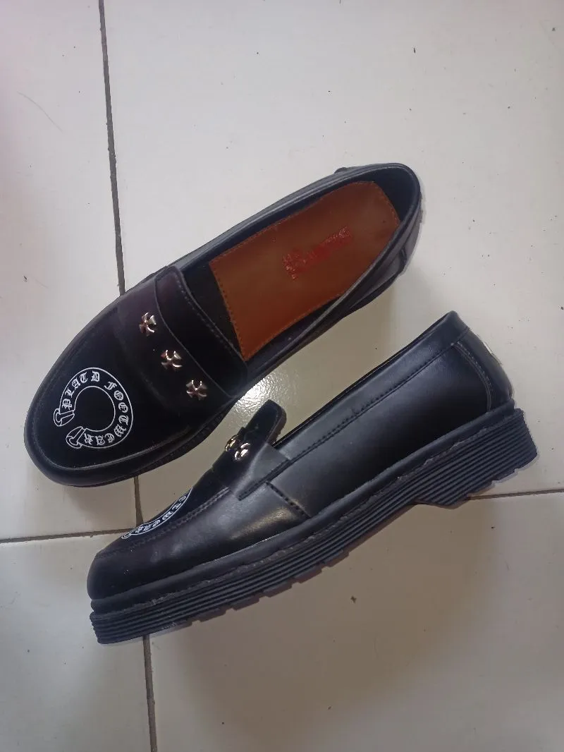 Vintage Batik Loafer Pria black photo 1