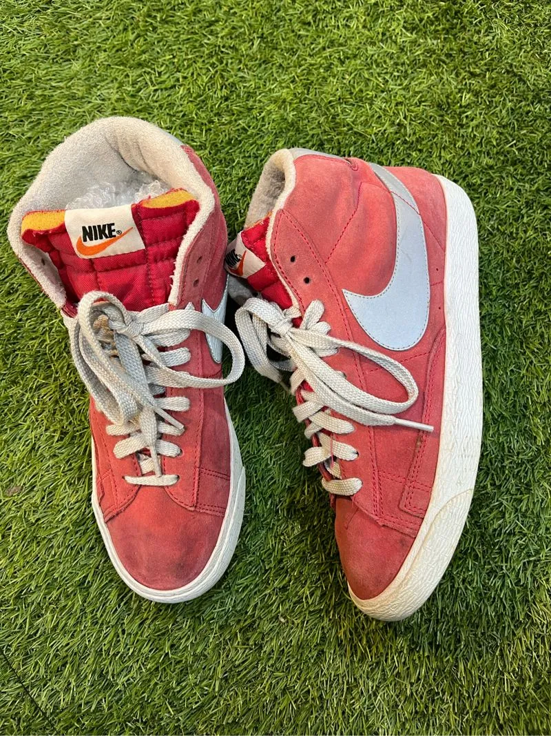 Nike Skater Casual Sneakers Pria red gray photo 1