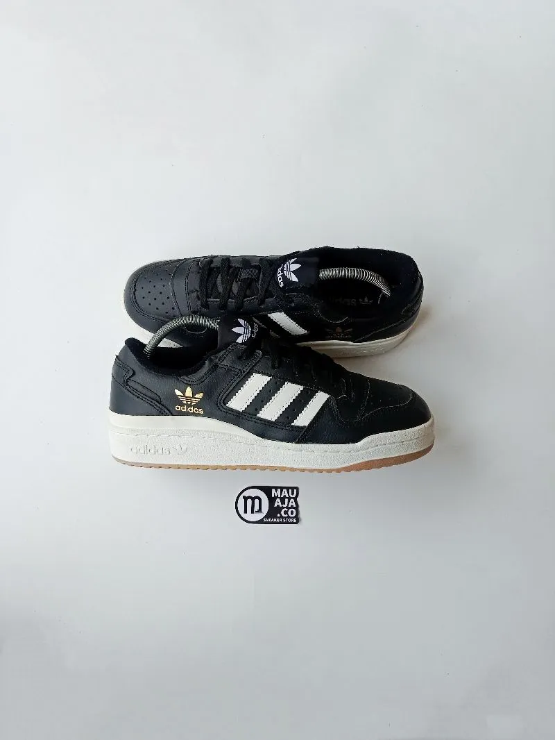 Adidas Streetwear Casual Sneakers Pria black photo 1