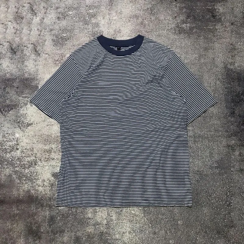 Uniqlo Casual T-shirt Pria white blue photo 1