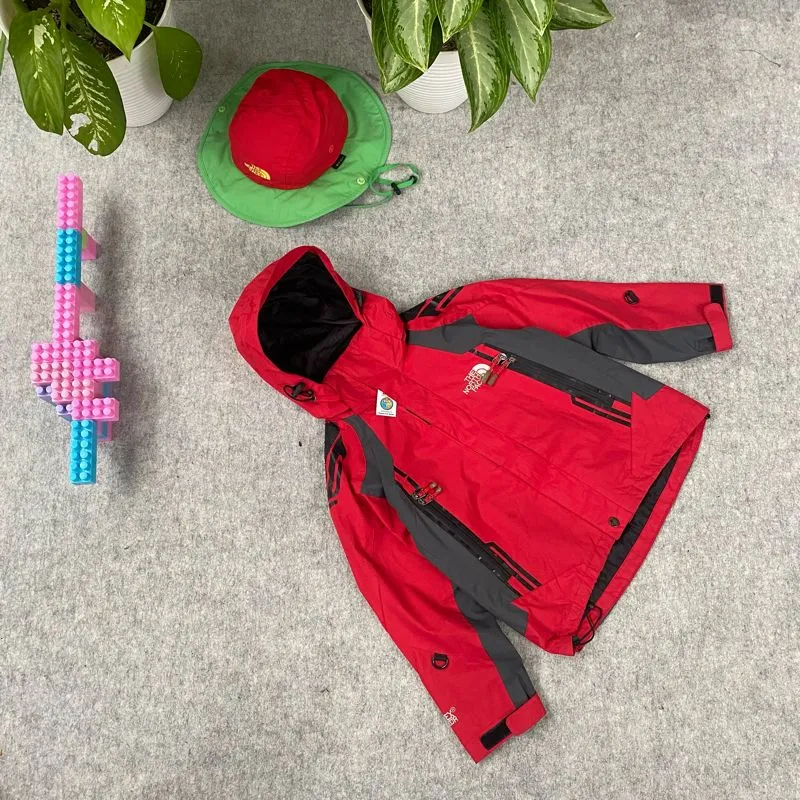 The North Face Minimalist Casual Windbreaker Kids red photo 1