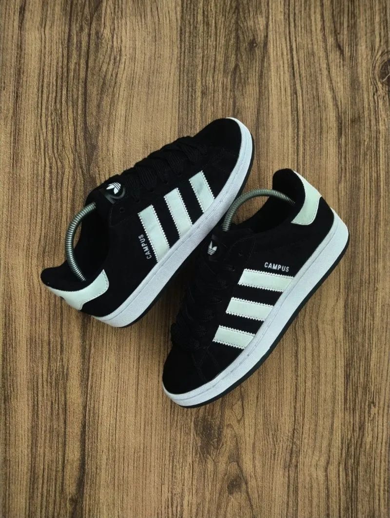 Adidas Minimalist Casual Sneakers Pria white black photo 1