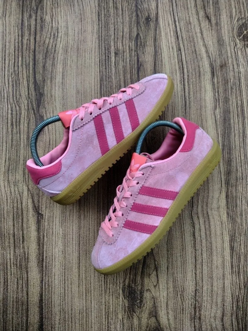 Adidas Casual Sneakers Wanita pink photo 1