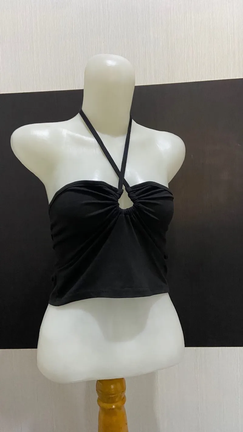 Shein Casual Crop top Wanita black photo 1