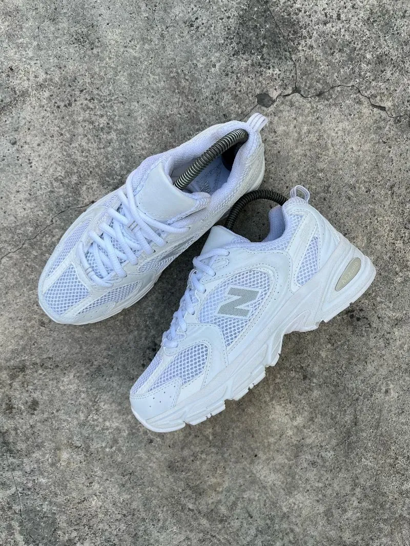 New Balance Streetwear Sneakers Wanita white photo 1