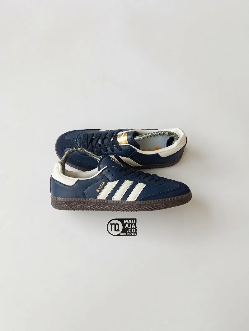 Adidas Streetwear Casual Sneakers Wanita navy photo 1