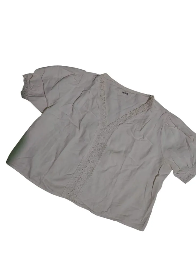 Casual Blouse Wanita cream photo 1