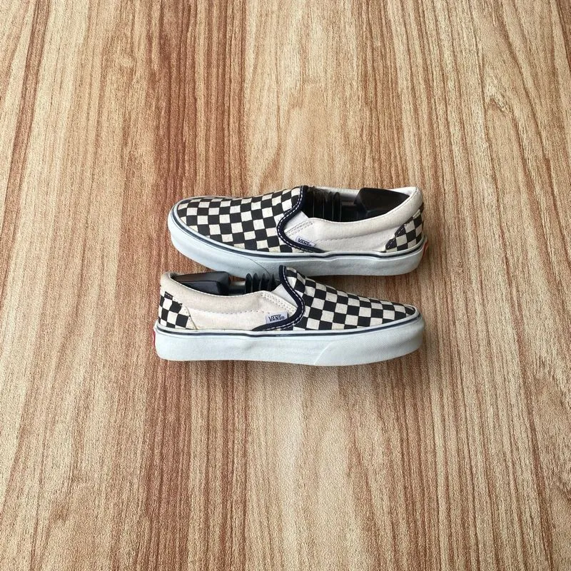 VANS Casual Sneakers Wanita white black photo 1