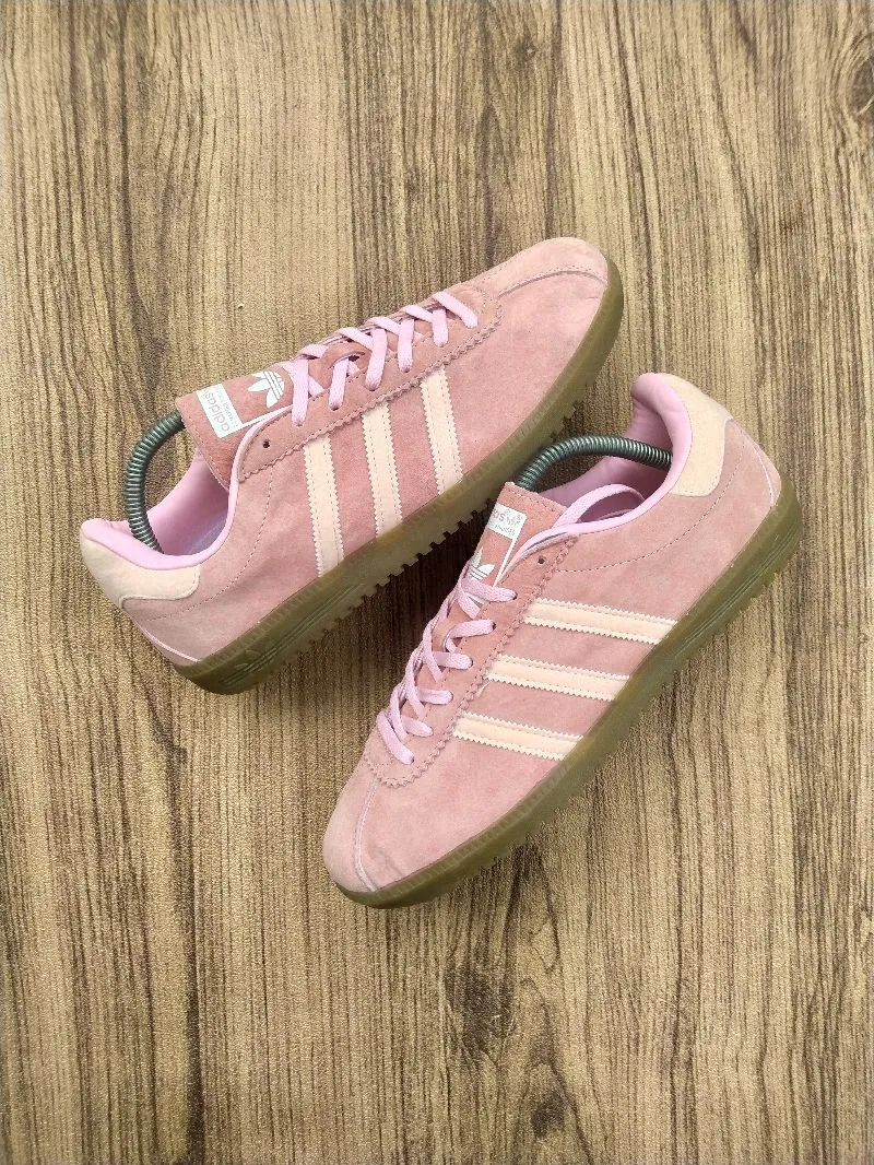 Adidas Casual Sneakers Wanita pink photo 1