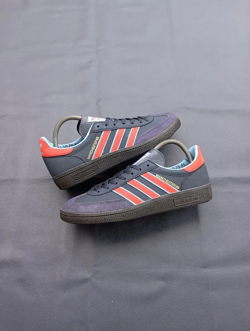 Adidas Casual Sneakers Pria navy photo 1