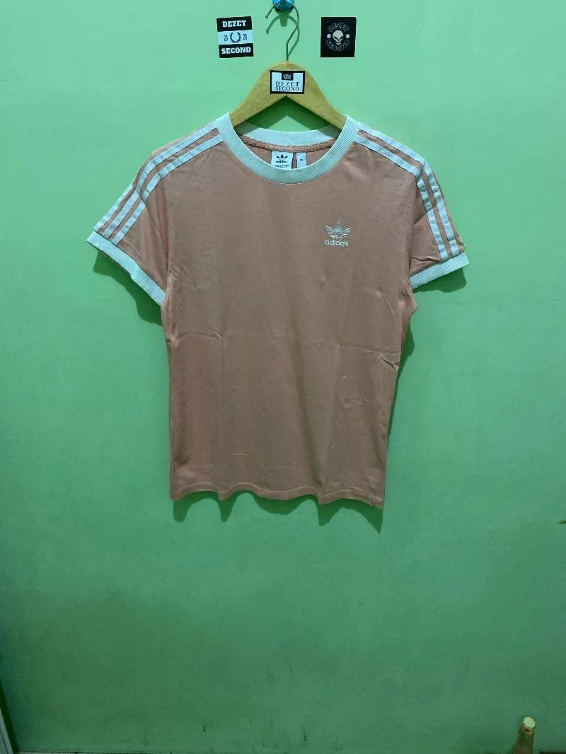 Adidas Casual T-shirt Wanita pink photo 1