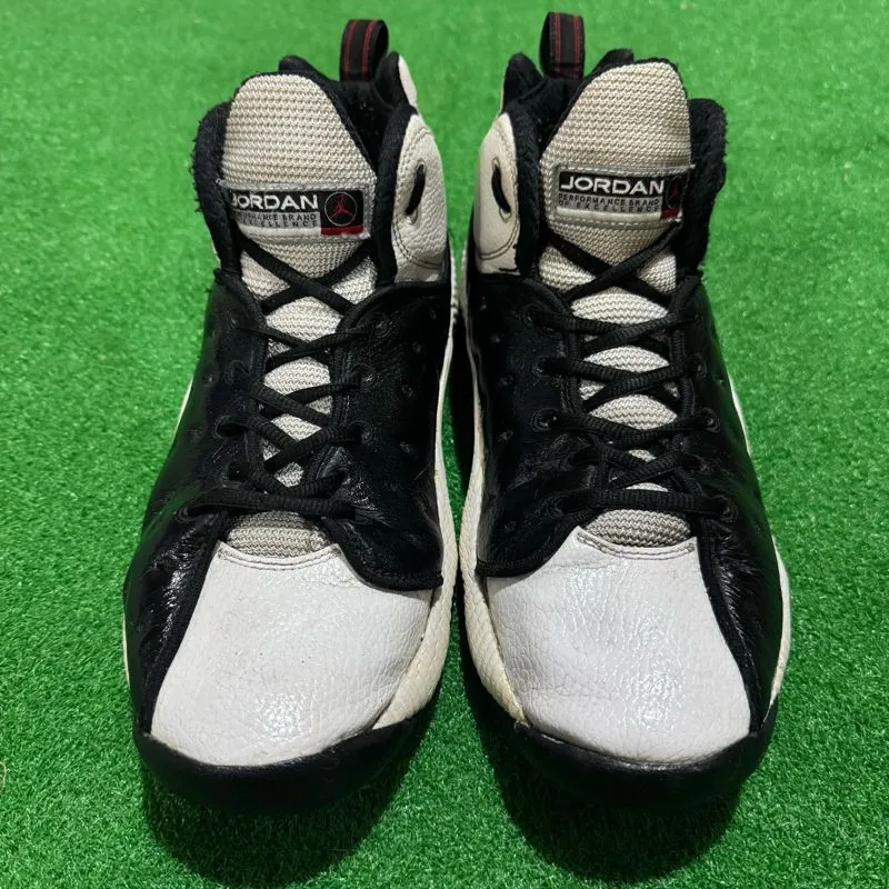 Nike Air Jordan Sportswear Sneakers Pria white black photo 1