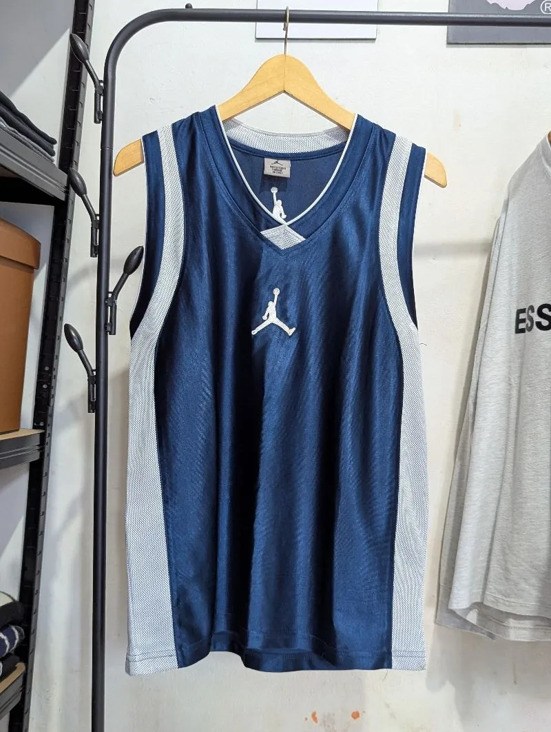 Nike Air Jordan Y2K Sportswear Jersey Pria blue photo 1