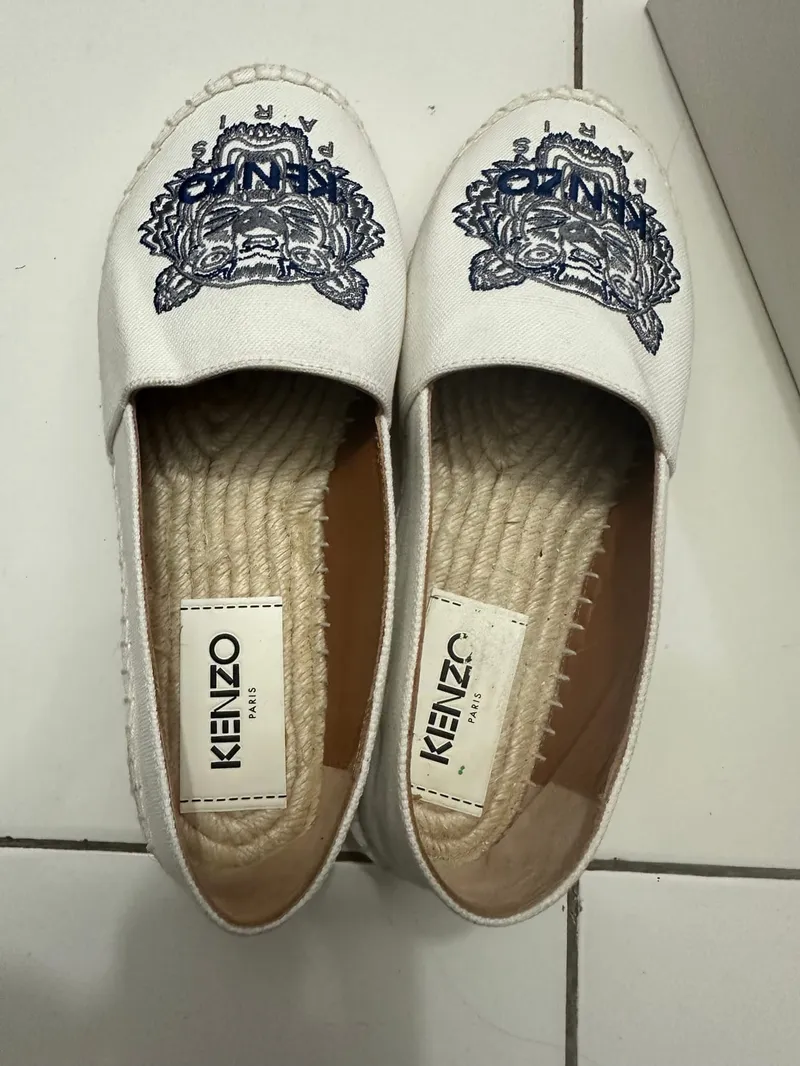 Kenzo Luxury Casual Flat Wanita white Preloved
