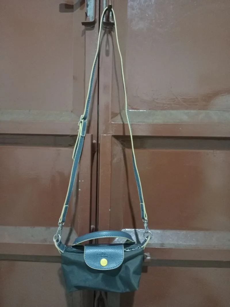 Longchamp Minimalist Tas dompet Wanita gray photo 1