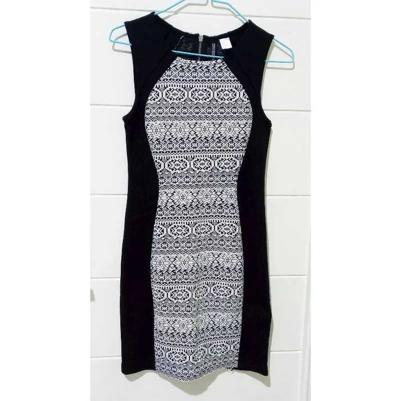H&M Coquette Casual Bodycon dress Wanita black photo 1