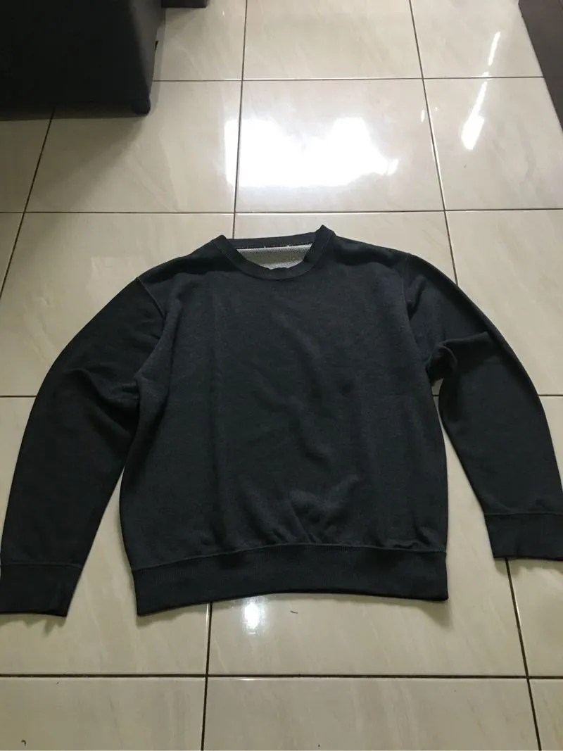 Uniqlo Biker Casual Sweater Pria gray photo 1