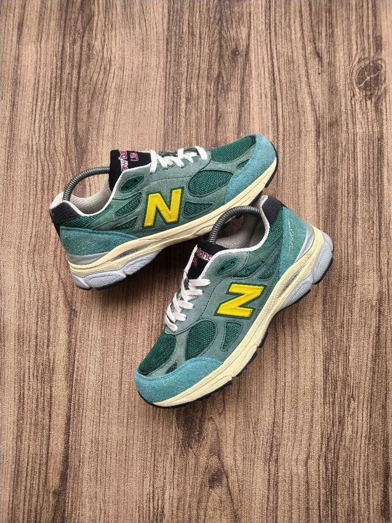 New Balance Casual Sneakers Pria multicolor photo 1