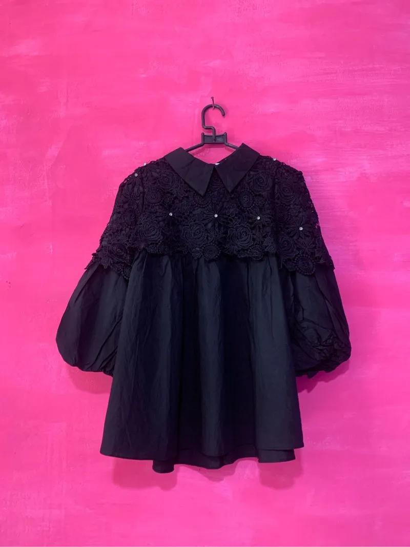 Coquette Blouse Wanita black photo 1